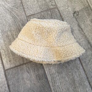 Nordstrom Beige Sherpa Bucket Hat